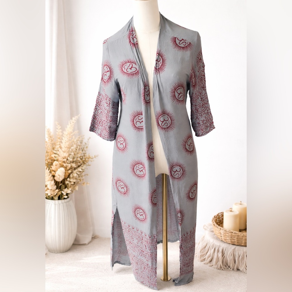 Kathmandu Imports Gray Cardigan with Burgundy Sun Motif
